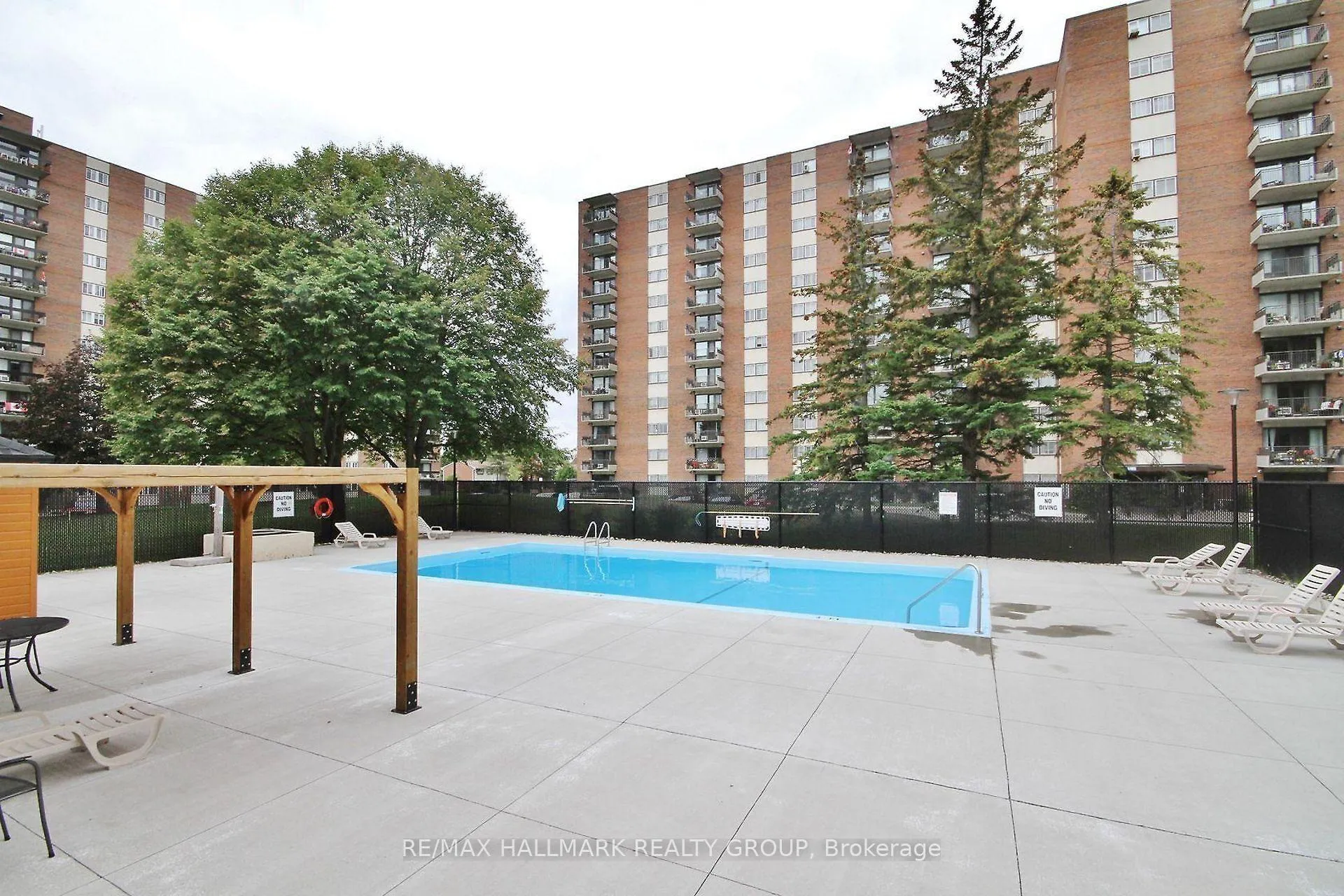 Photo 32 of Unit 803, 1465 Baseline Road, Ottawa, Copeland Park — HOMEH