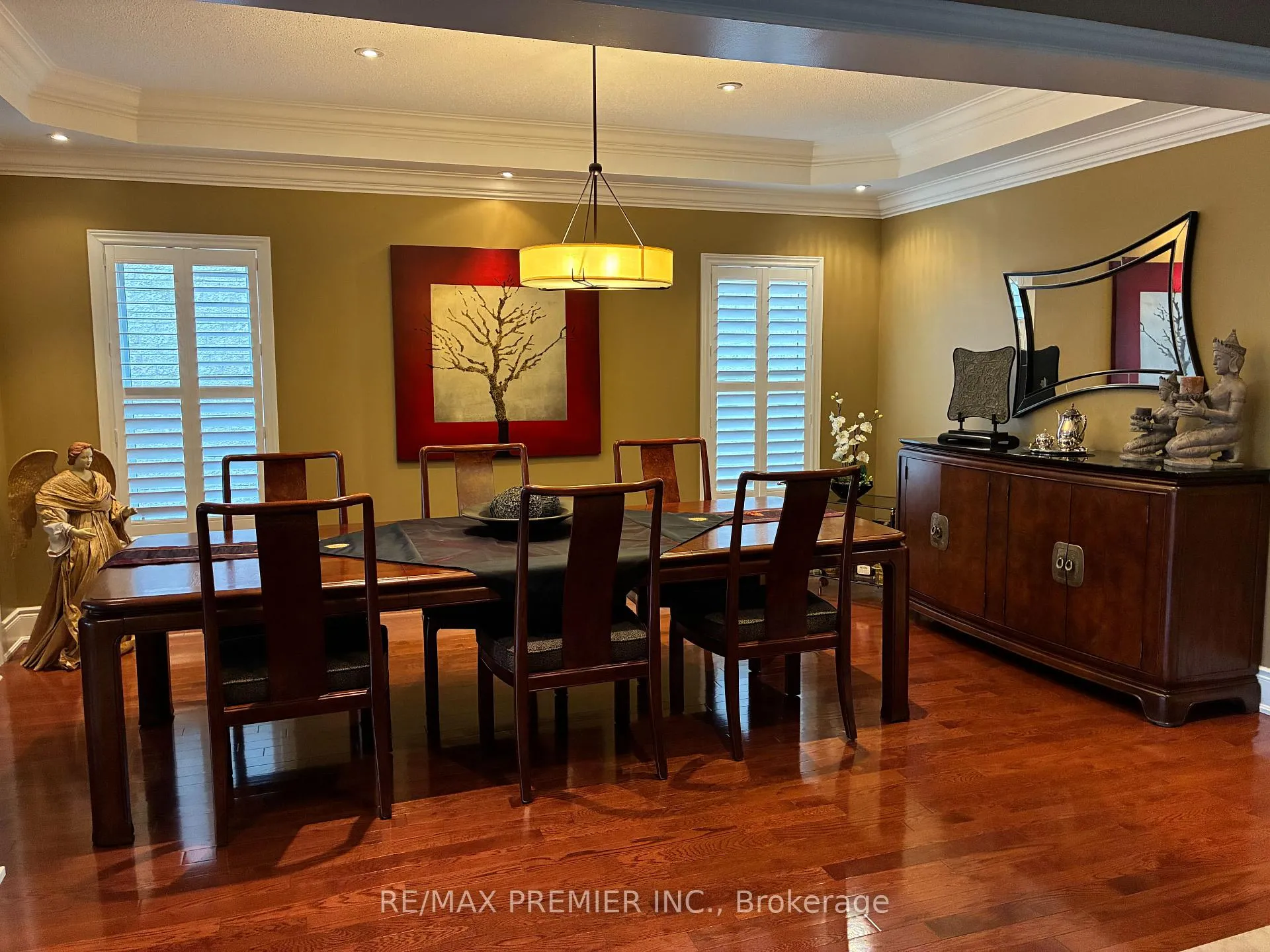 Photo 9 of 90 Siderno Crescent, Vaughan, East Woodbridge — HOMEH