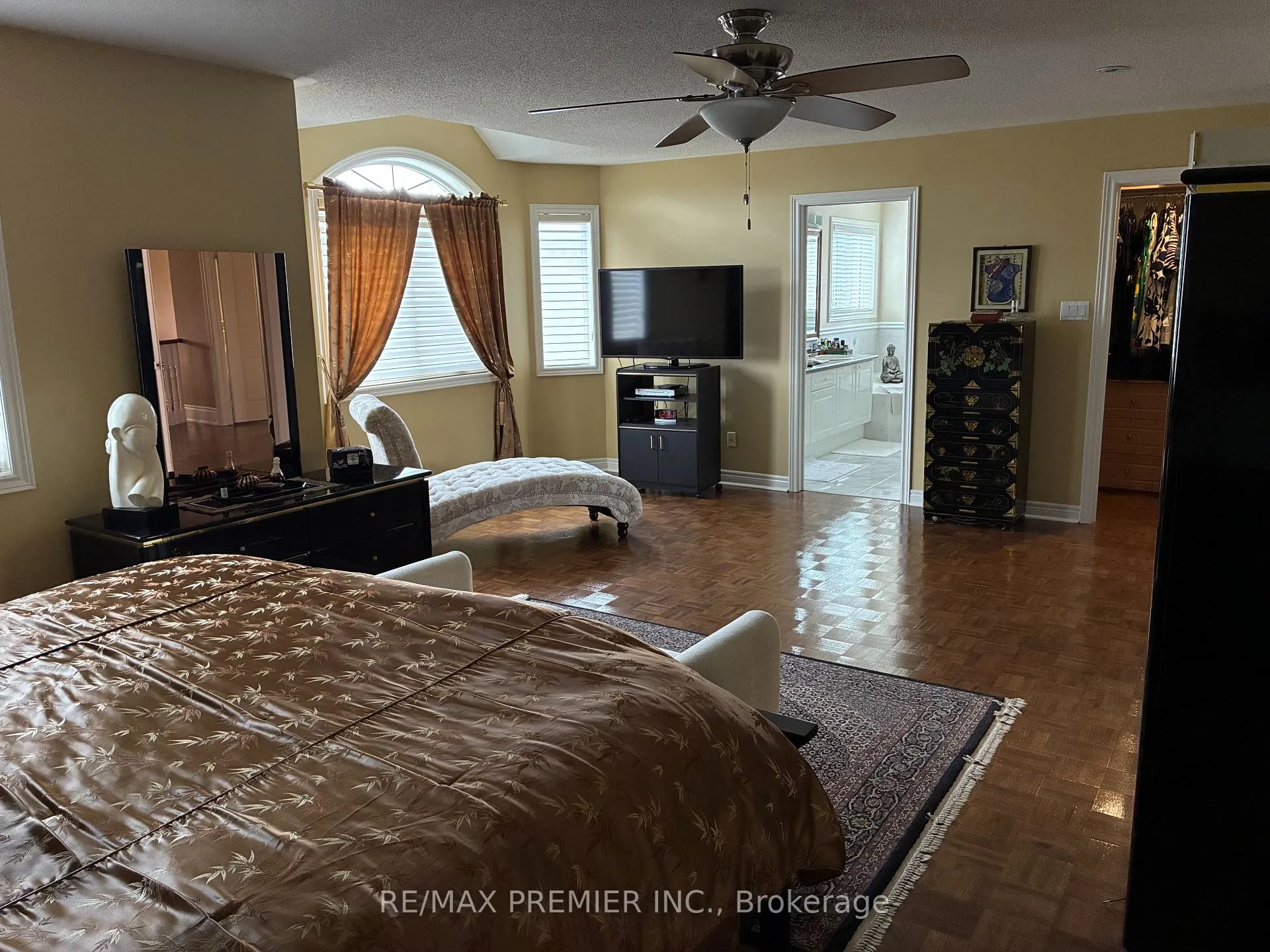 Photo 26 of 90 Siderno Crescent, Vaughan, East Woodbridge — HOMEH