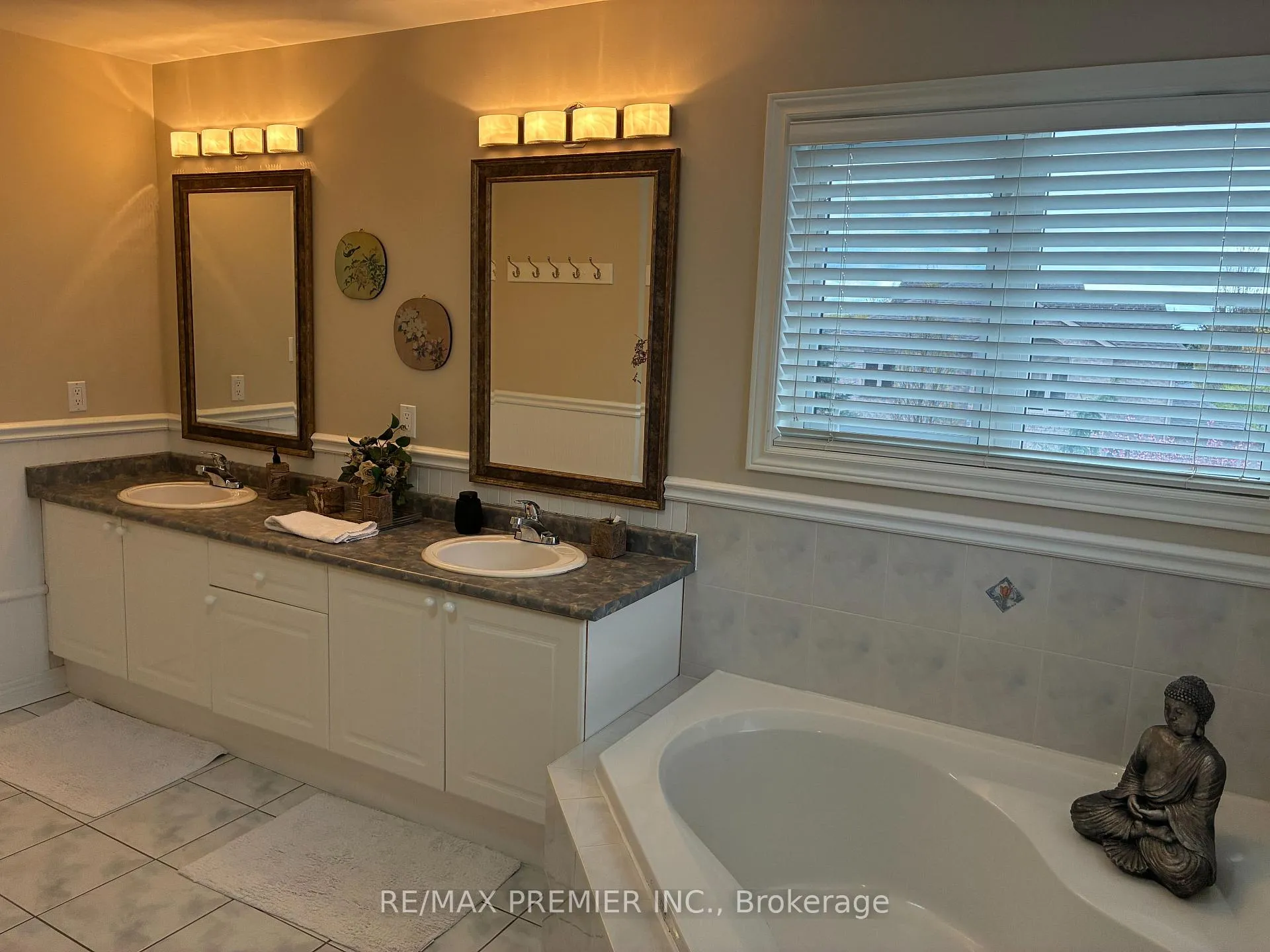 Photo 29 of 90 Siderno Crescent, Vaughan, East Woodbridge — HOMEH
