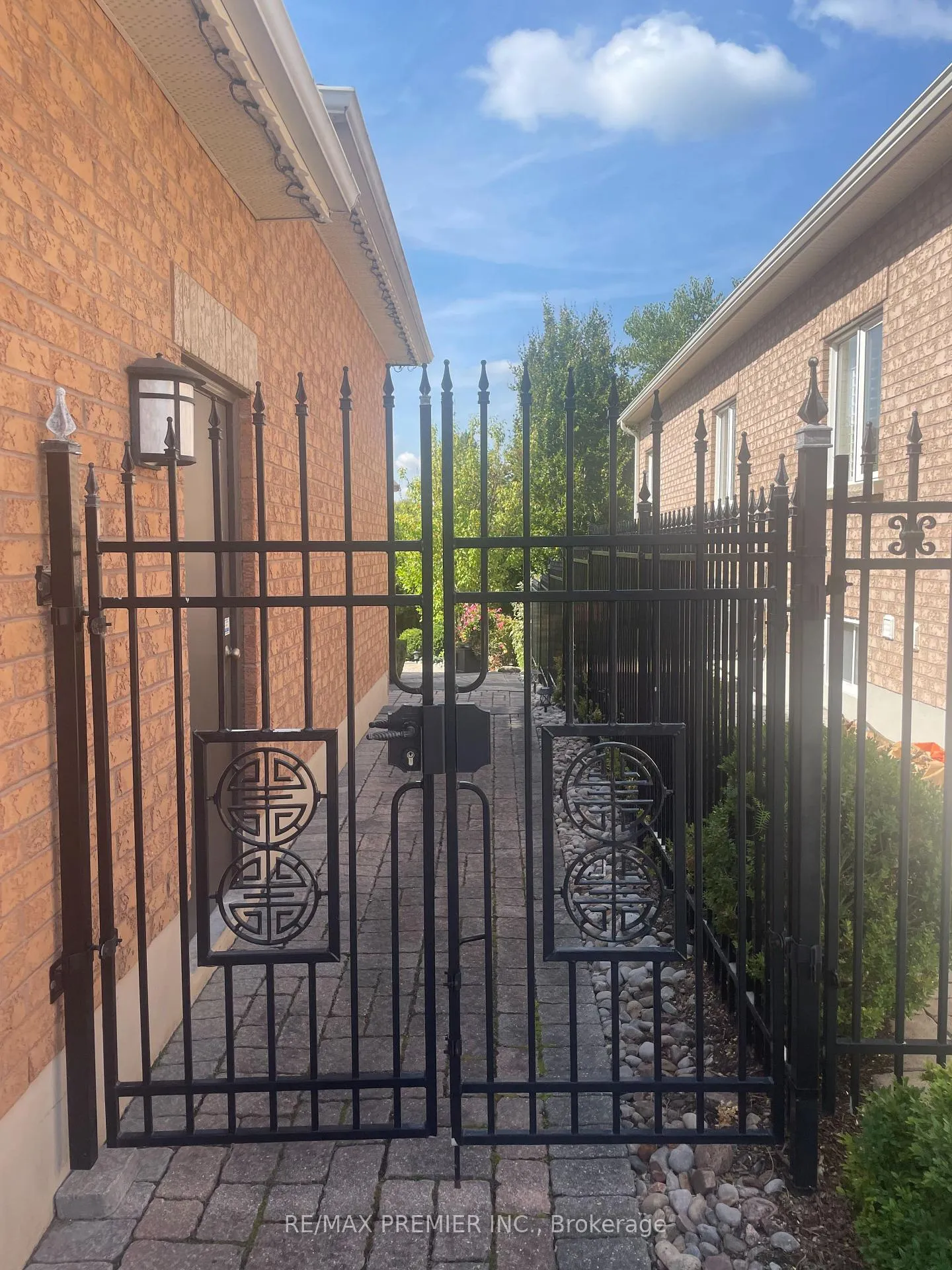 Photo 38 of 90 Siderno Crescent, Vaughan, East Woodbridge — HOMEH