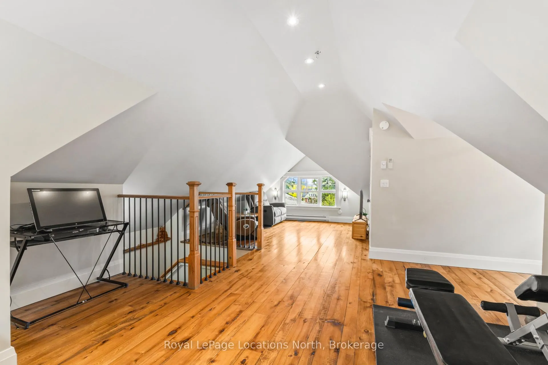Photo 27 of 1080 4th 'A' Avenue W, Owen Sound — HOMEH