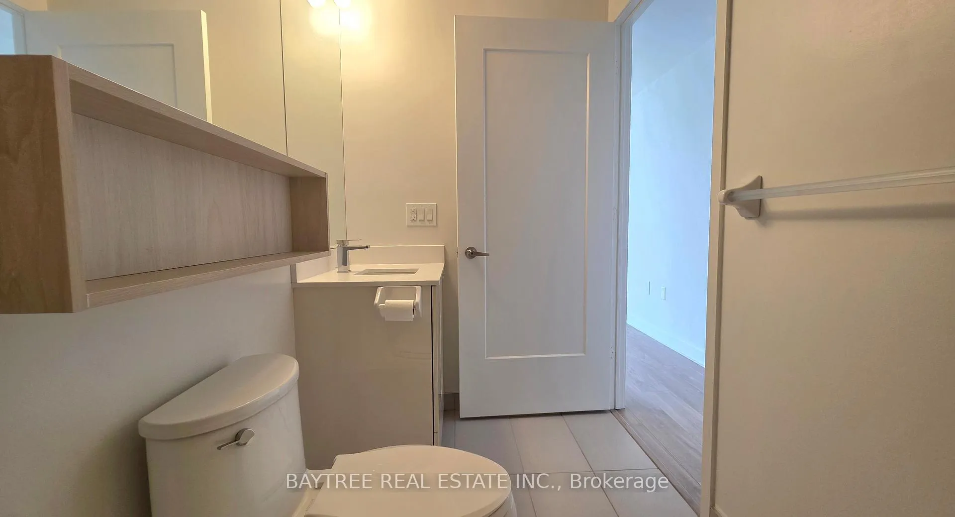 Photo 4 of Unit 1412 E, 70 Princess Street E, Toronto, Waterfront Communities — HOMEH