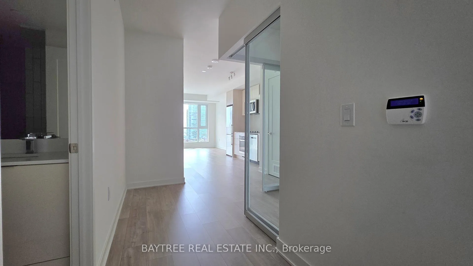Photo 13 of Unit 1412 E, 70 Princess Street E, Toronto, Waterfront Communities — HOMEH