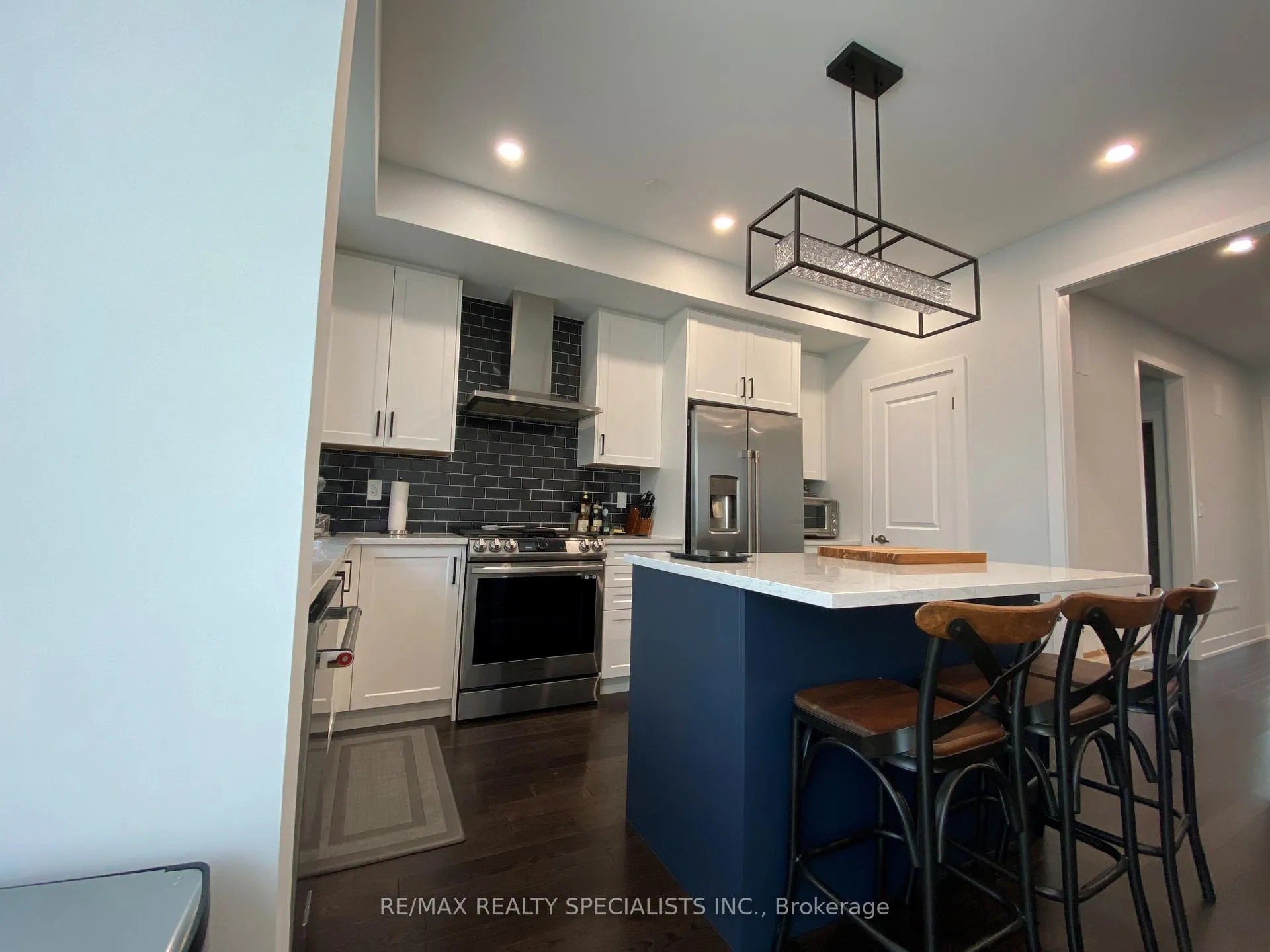 Photo 7 of 1458 Yellow Rose Circle, Oakville, Glen Abbey — HOMEH