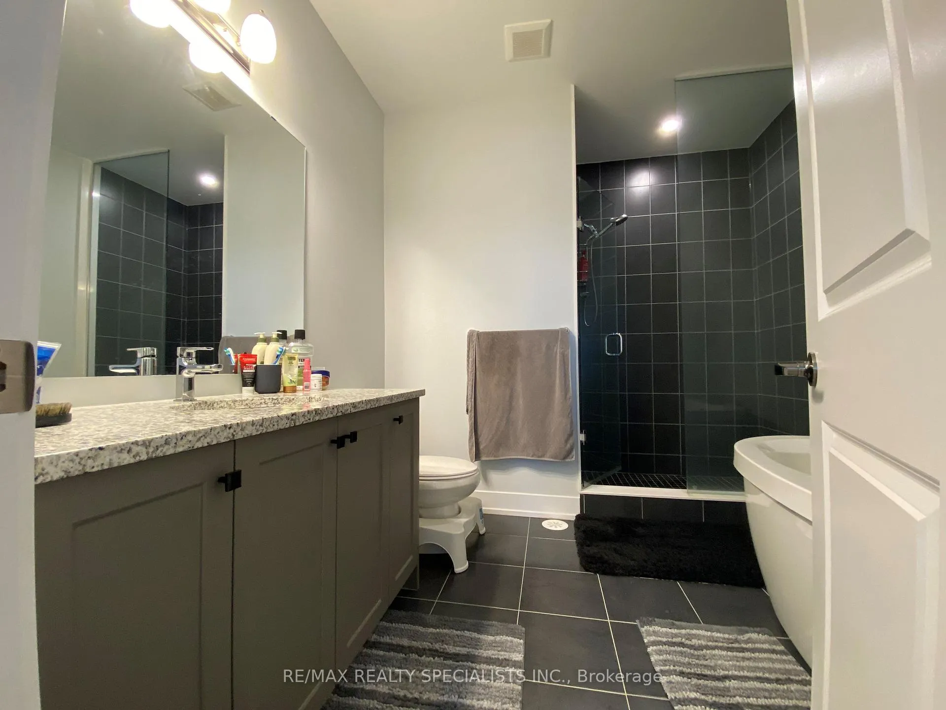 Photo 8 of 1458 Yellow Rose Circle, Oakville, Glen Abbey — HOMEH