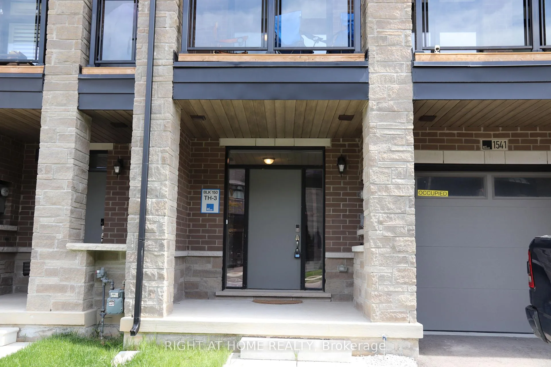 Photo 4 of 1541 Hilson Heights, Milton, Cobban — HOMEH