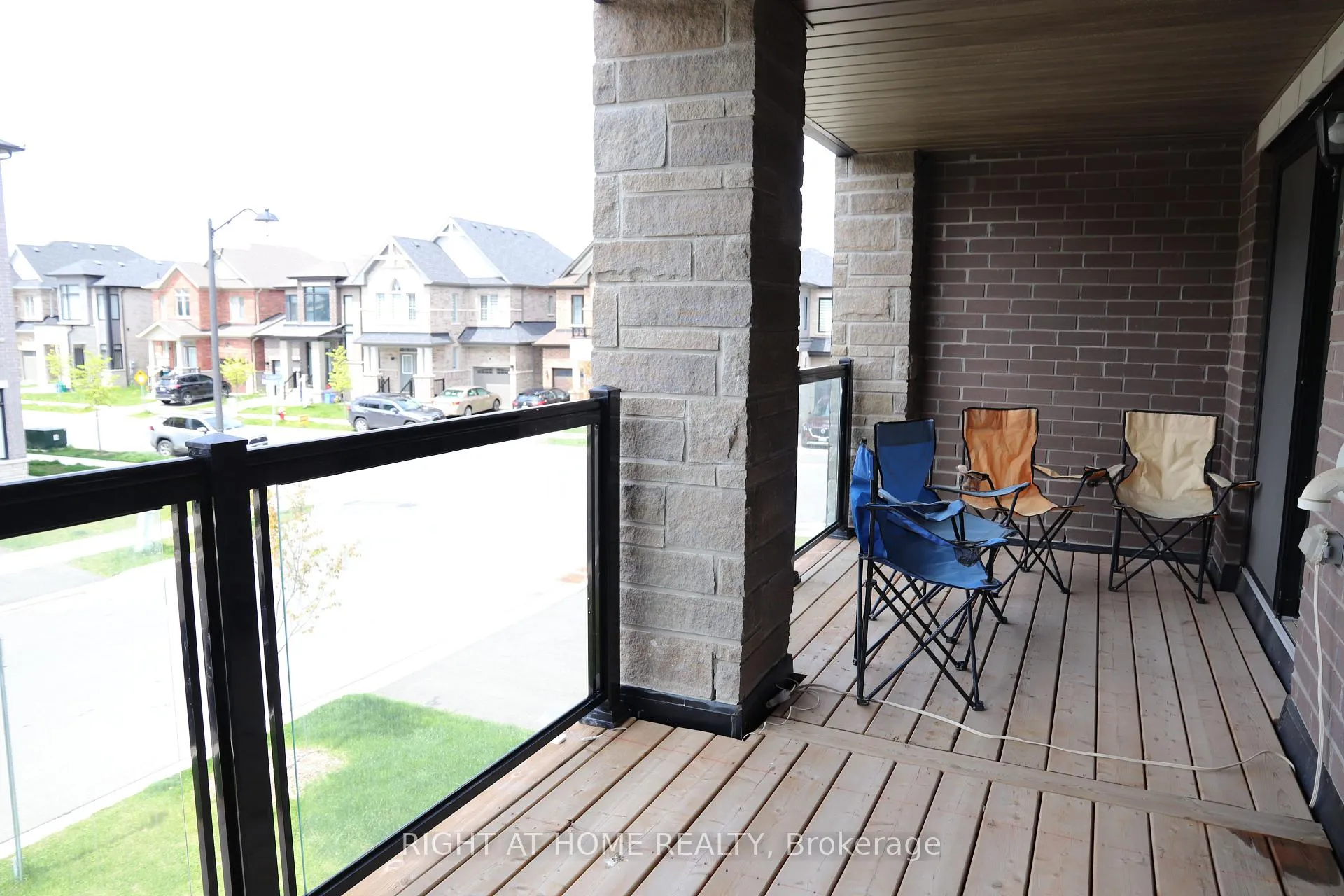 Photo 16 of 1541 Hilson Heights, Milton, Cobban — HOMEH