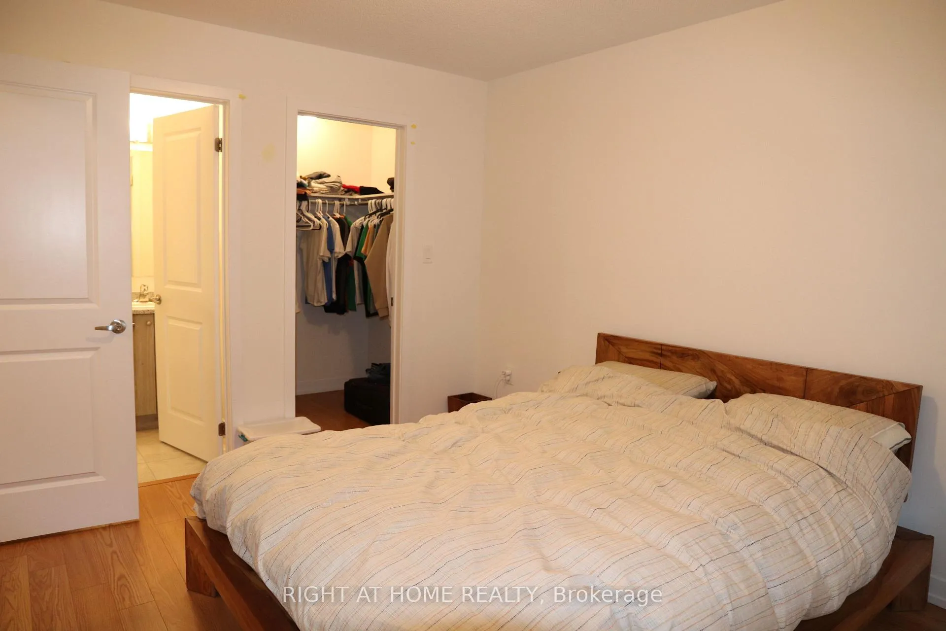 Photo 36 of 1541 Hilson Heights, Milton, Cobban — HOMEH