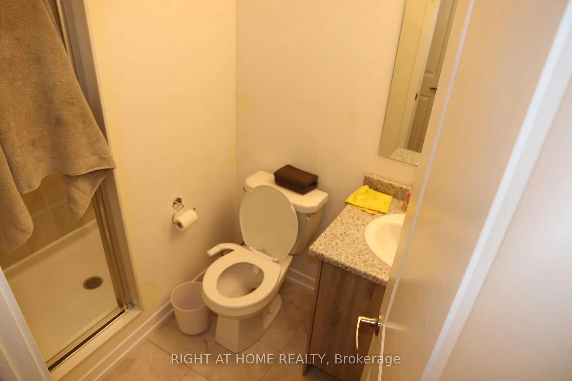 Photo 37 of 1541 Hilson Heights, Milton, Cobban — HOMEH