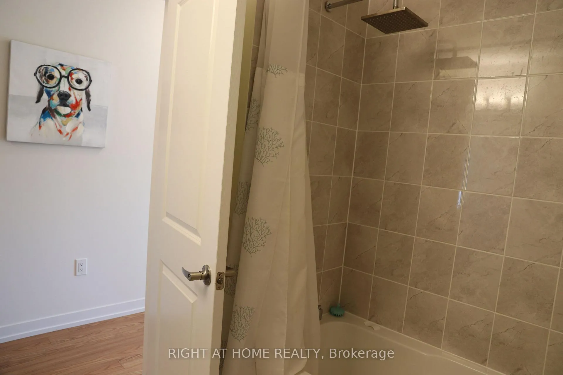 Photo 39 of 1541 Hilson Heights, Milton, Cobban — HOMEH