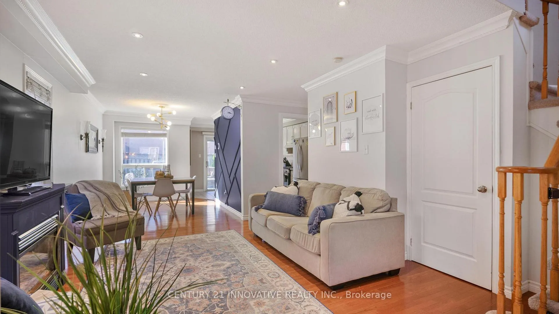 Photo 4 of 1730 Silver Maple Drive, Pickering, Amberlea — HOMEH