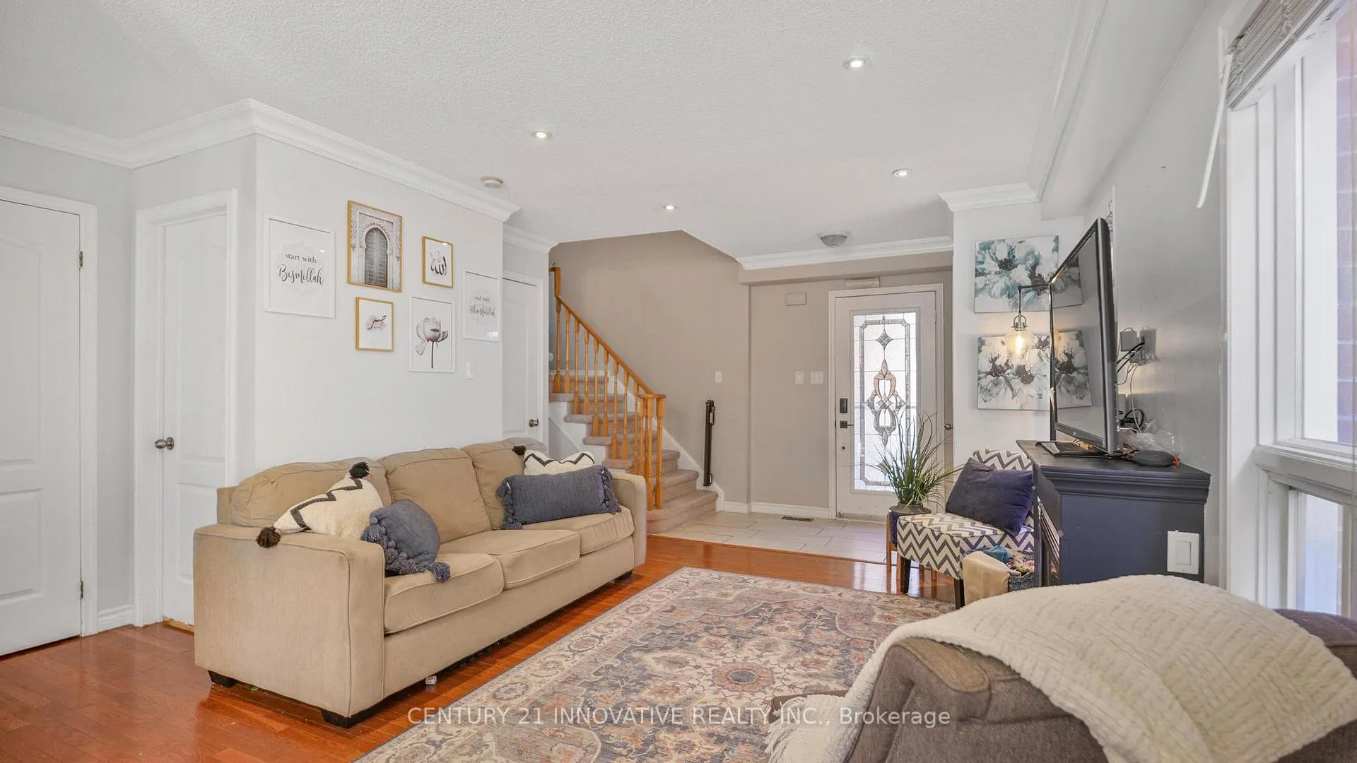 Photo 5 of 1730 Silver Maple Drive, Pickering, Amberlea — HOMEH