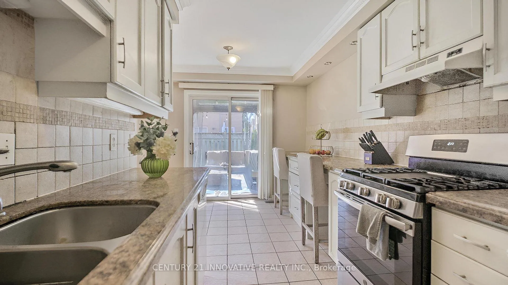Photo 8 of 1730 Silver Maple Drive, Pickering, Amberlea — HOMEH