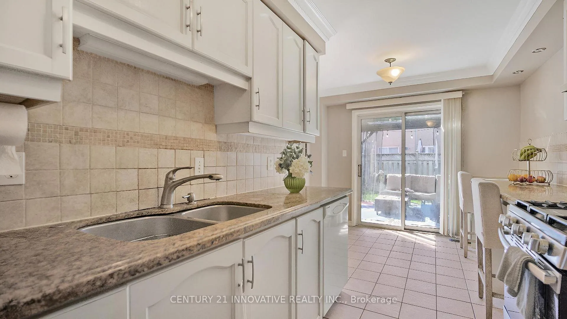 Photo 9 of 1730 Silver Maple Drive, Pickering, Amberlea — HOMEH