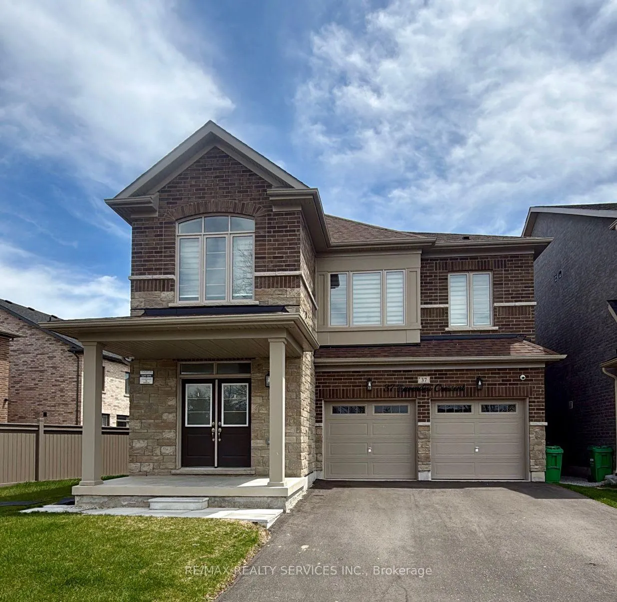 Photo 1 of 37 Bavenden Crescent, Brampton, Credit Valley — HOMEH