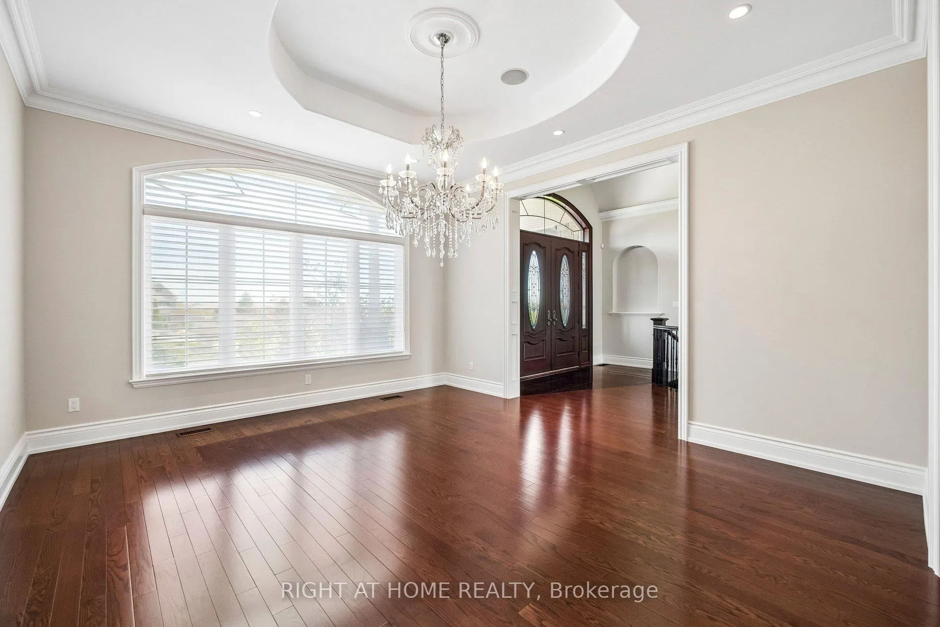 Photo 7 of 18 Bice Court, Clarington, Rural Clarington — HOMEH