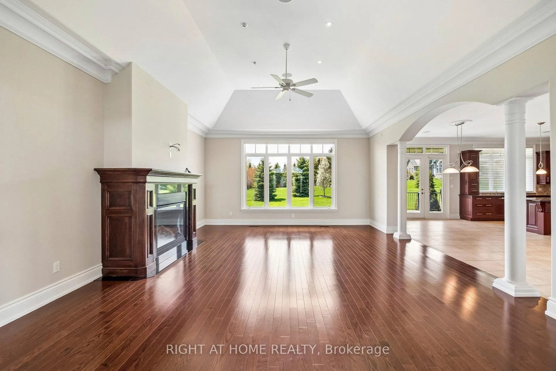 Photo 8 of 18 Bice Court, Clarington, Rural Clarington — HOMEH
