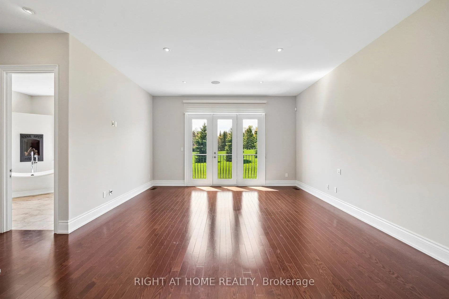 Photo 17 of 18 Bice Court, Clarington, Rural Clarington — HOMEH