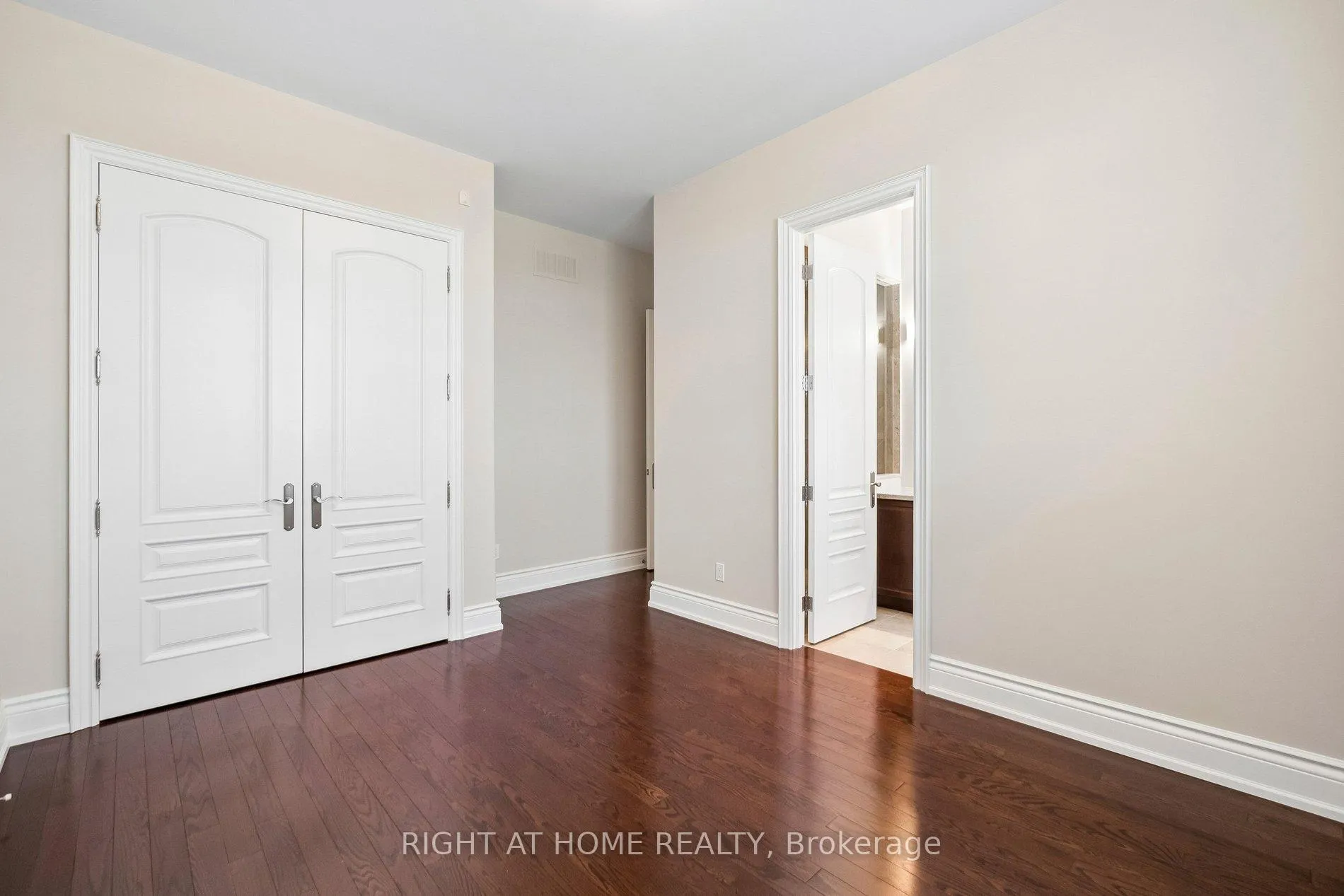 Photo 23 of 18 Bice Court, Clarington, Rural Clarington — HOMEH
