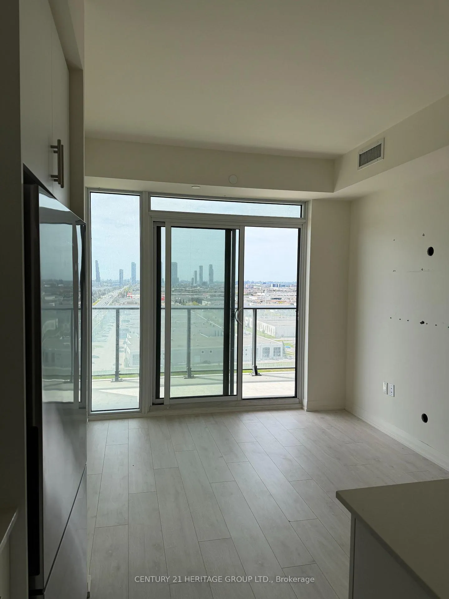 Photo 7 of Unit 1523, 8960 Jane Street S, Vaughan, Vellore Village — HOMEH