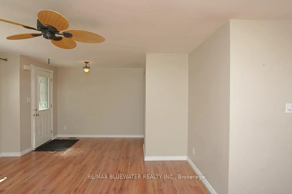 Photo 8 of 25 Maple Grove Court W, South Huron, Stephen — HOMEH