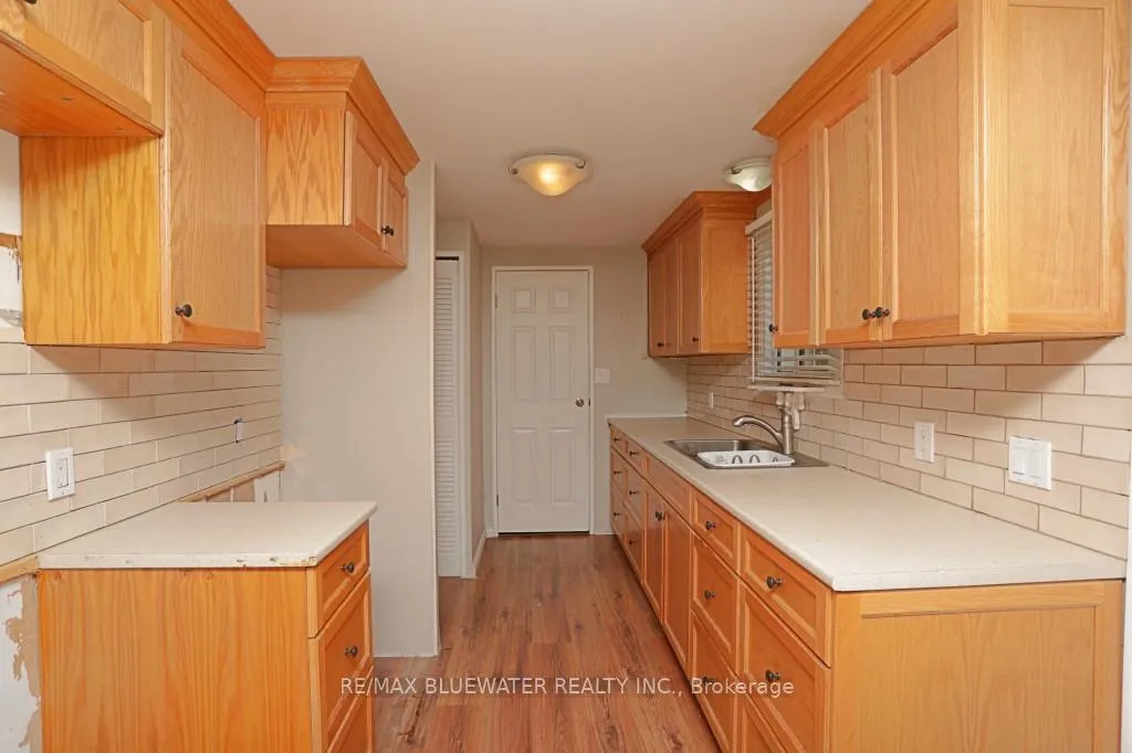 Photo 24 of 25 Maple Grove Court W, South Huron, Stephen — HOMEH
