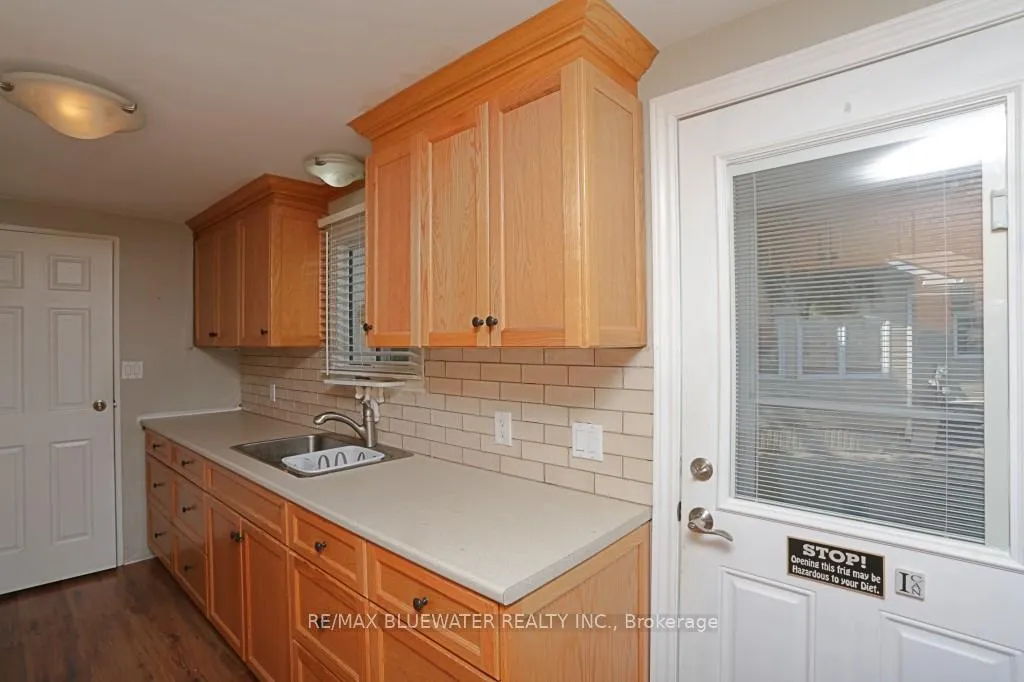 Photo 12 of 25 Maple Grove Court W, South Huron, Stephen — HOMEH
