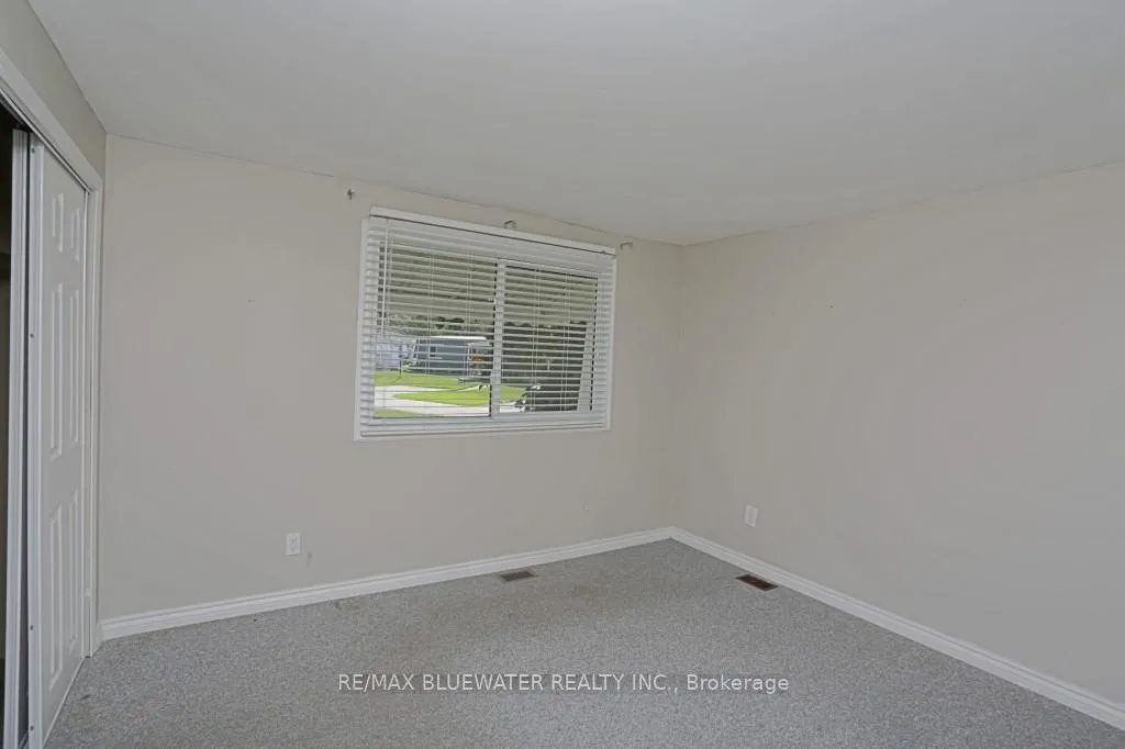 Photo 15 of 25 Maple Grove Court W, South Huron, Stephen — HOMEH