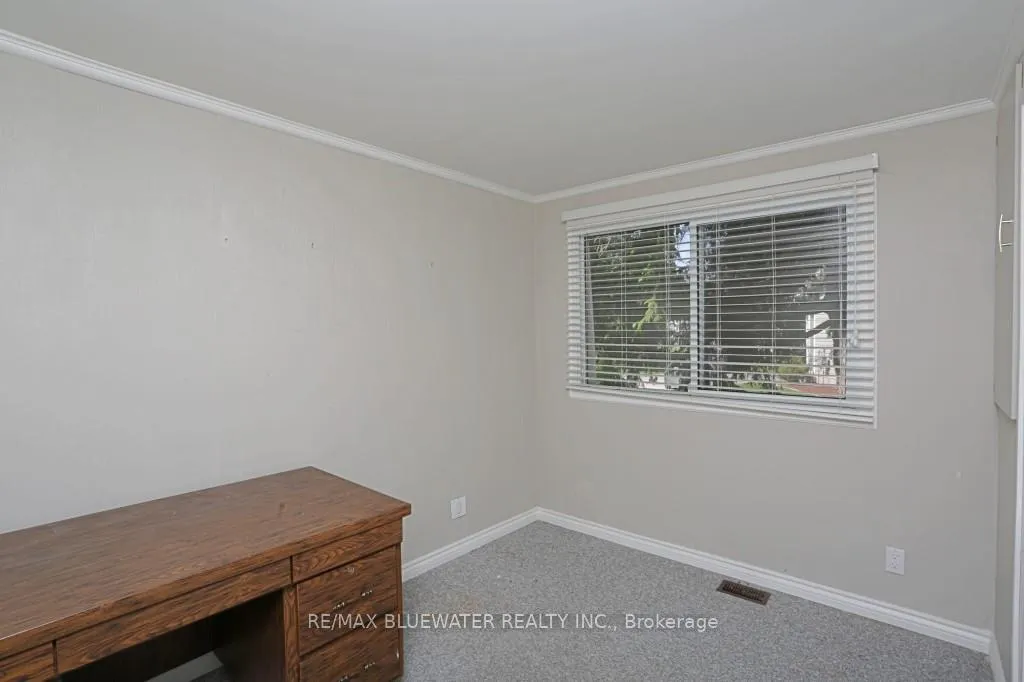 Photo 17 of 25 Maple Grove Court W, South Huron, Stephen — HOMEH