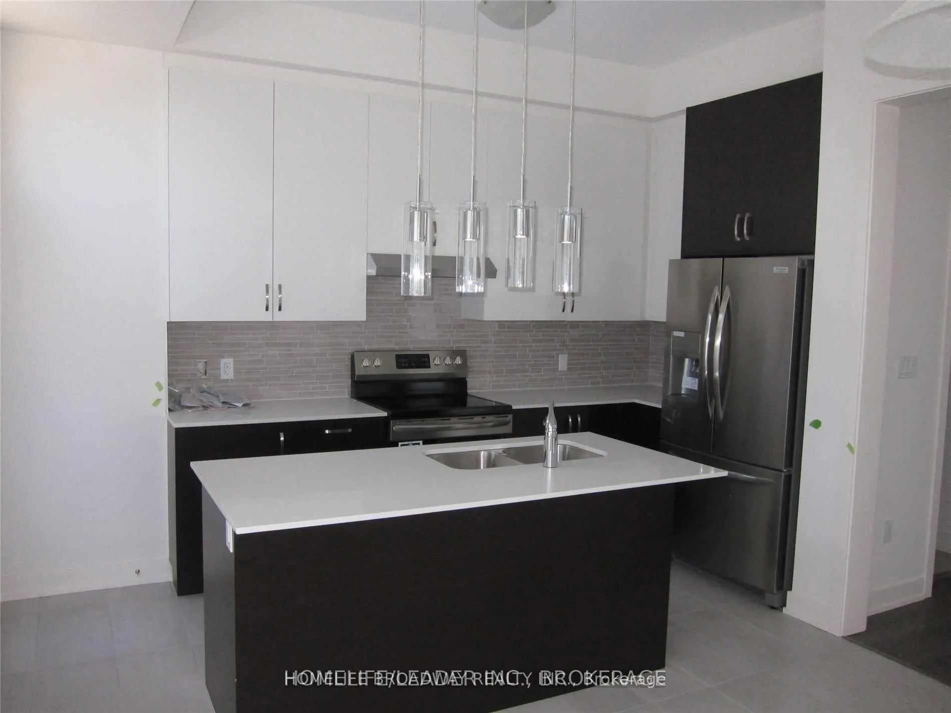 Photo 6 of 2 Benoit Street, Vaughan, Vellore Village — HOMEH