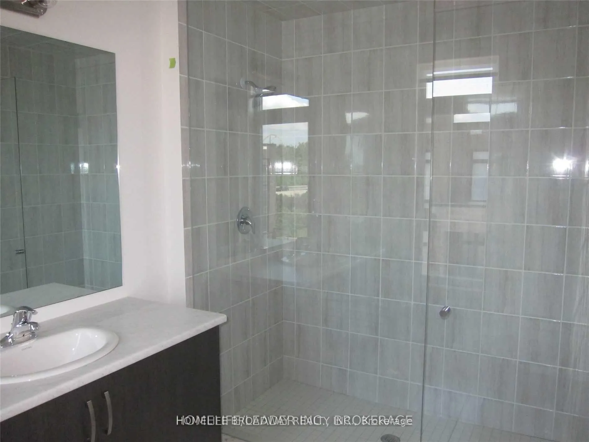 Photo 12 of 2 Benoit Street, Vaughan, Vellore Village — HOMEH