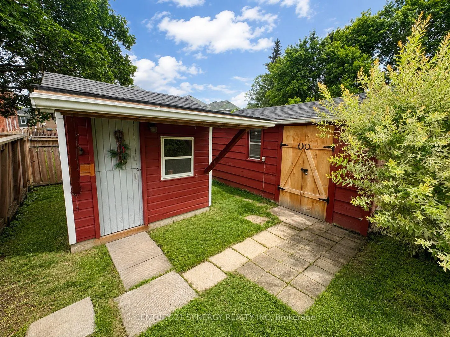 Photo 7 of 164 Chambers Street, Smiths Falls — HOMEH