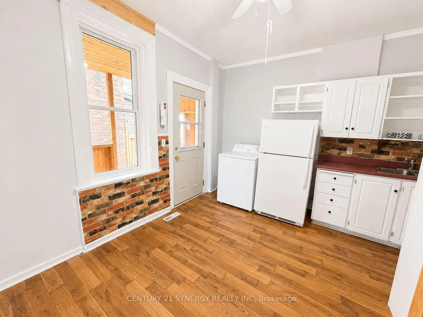 Photo 16 of 164 Chambers Street, Smiths Falls — HOMEH