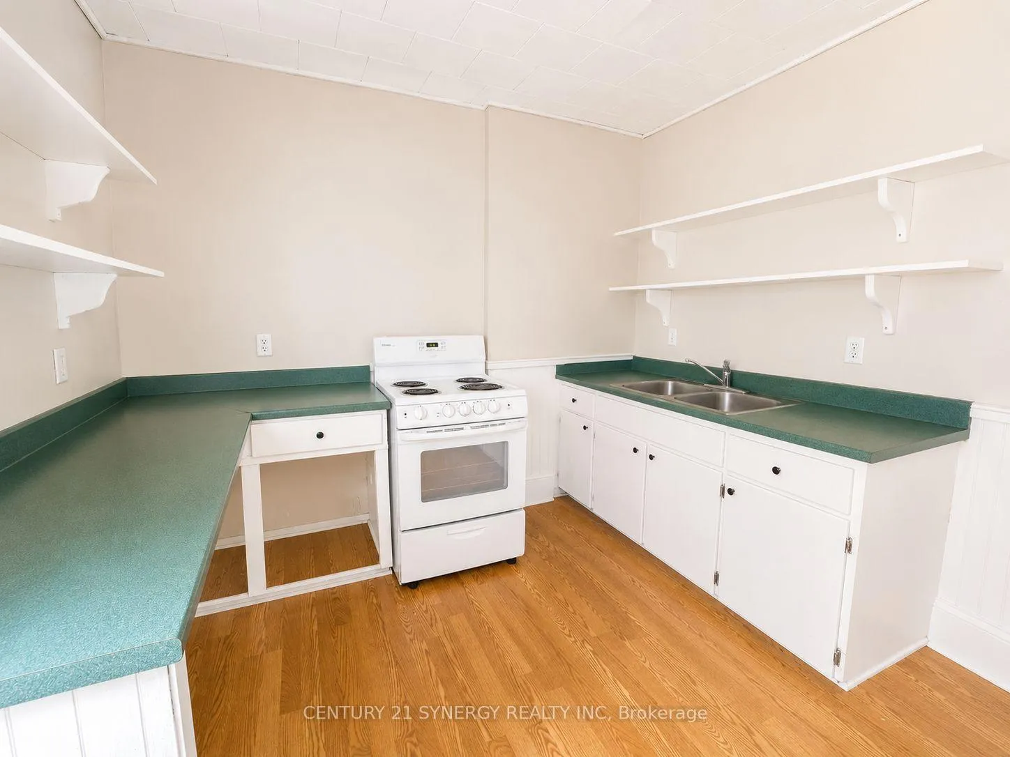 Photo 24 of 164 Chambers Street, Smiths Falls — HOMEH