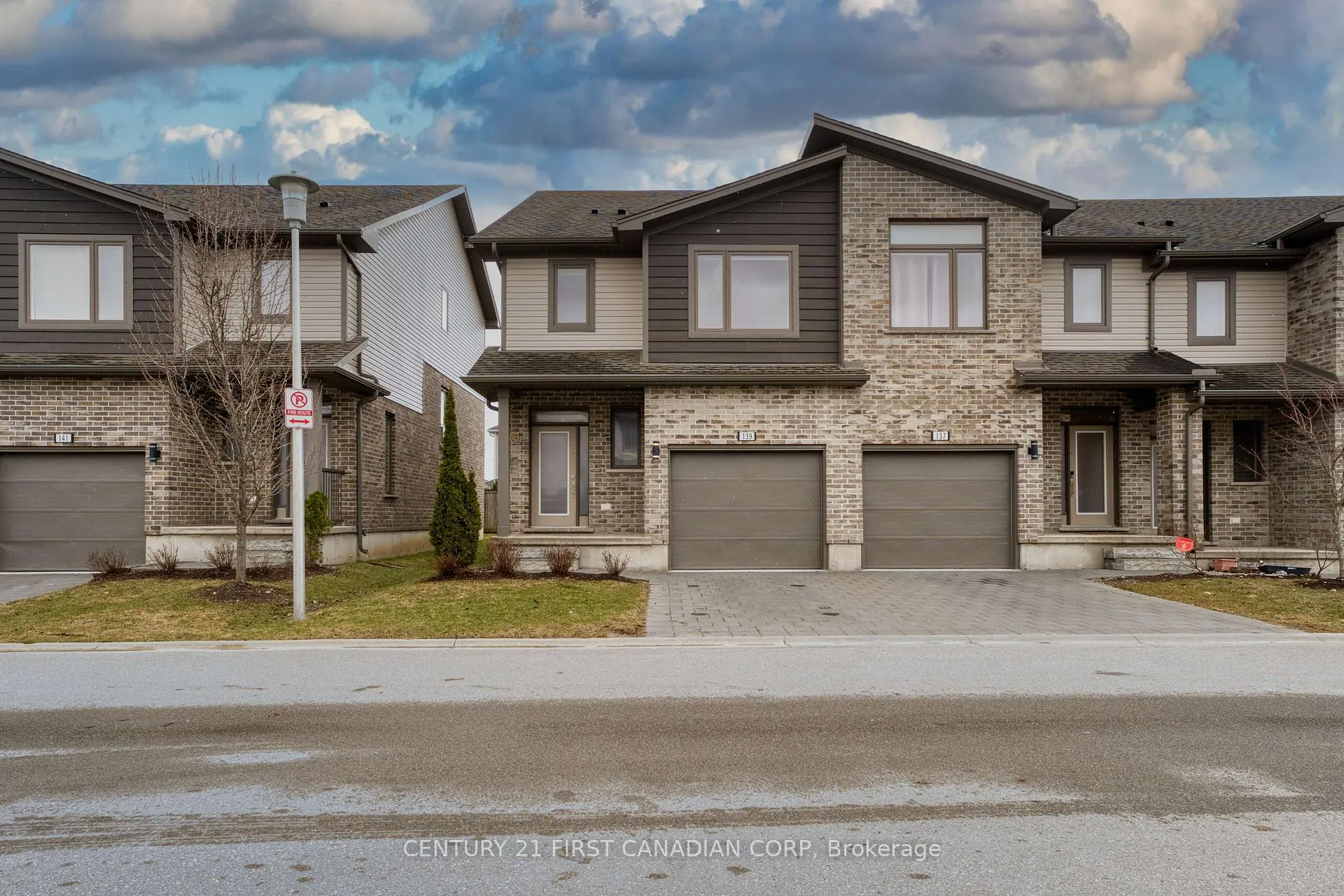 Front of Unit 139, 1960 Dalmagarry Road
