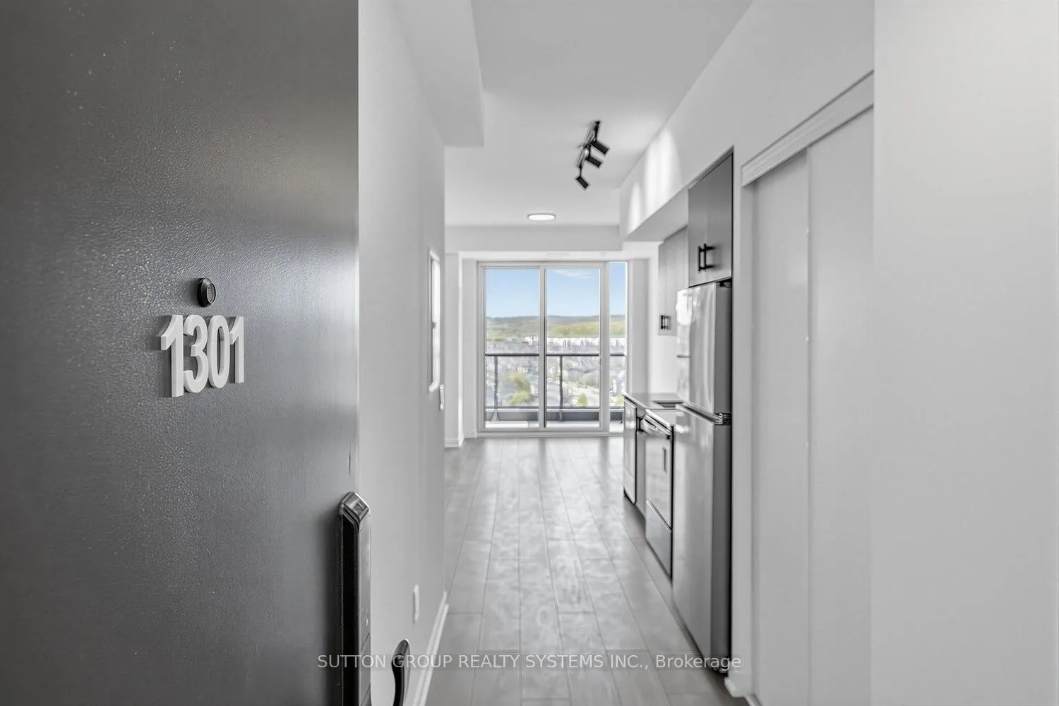 Photo 6 of Unit C 1301, 4878 Powers Common, Burlington, Alton — HOMEH