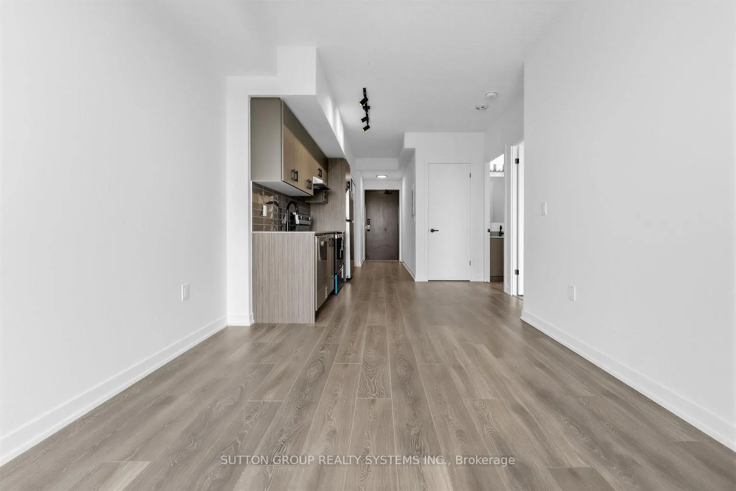 Photo 16 of Unit C 1301, 4878 Powers Common, Burlington, Alton — HOMEH