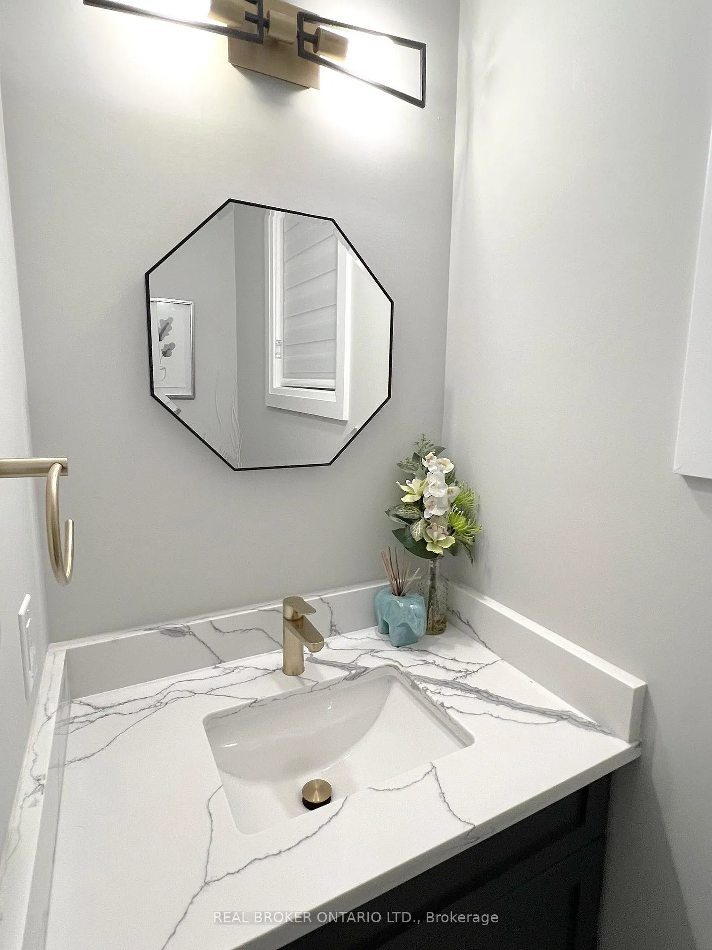 Photo 10 of 610 Conners Drive, North Perth, Listowel — HOMEH