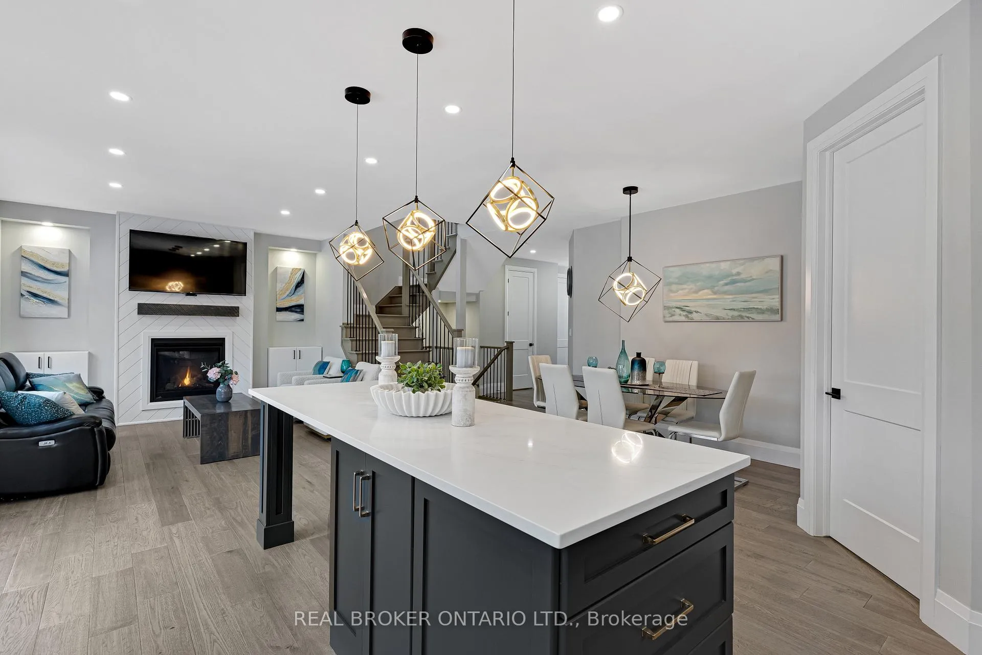 Photo 14 of 610 Conners Drive, North Perth, Listowel — HOMEH