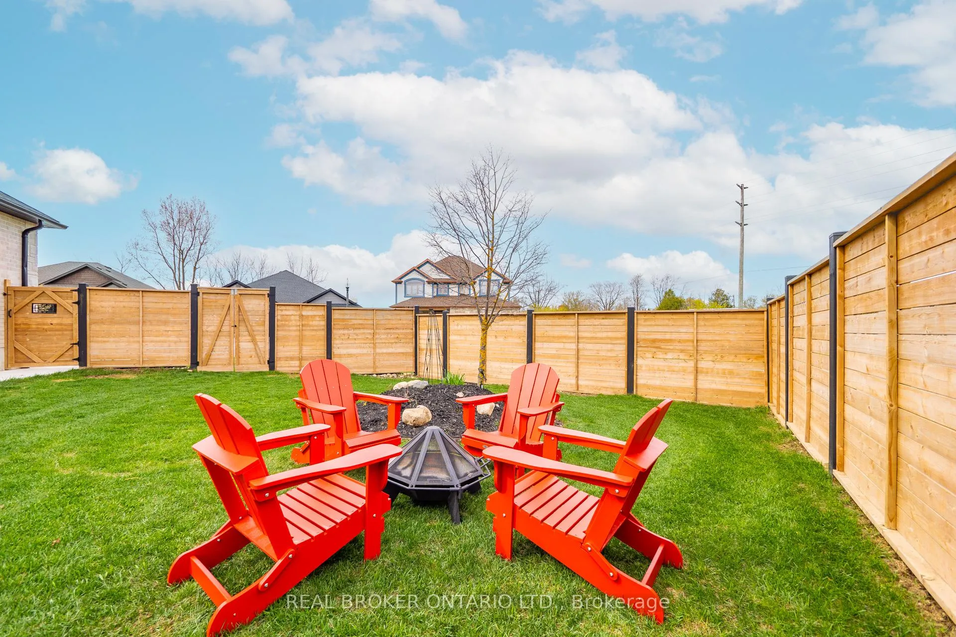 Photo 47 of 610 Conners Drive, North Perth, Listowel — HOMEH