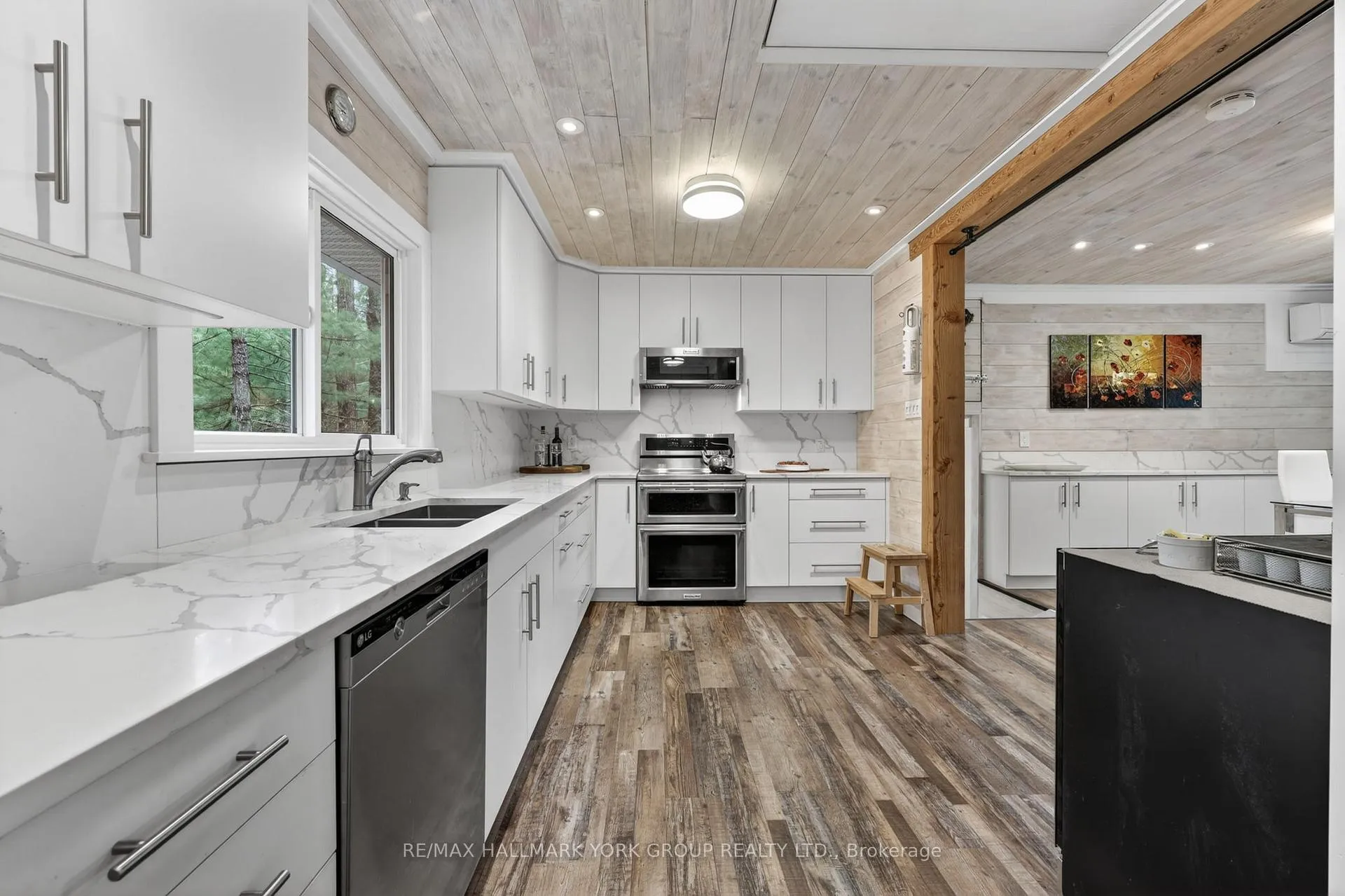 Photo 12 of 45 Island 2ml, Gravenhurst, Wood (Gravenhurst) — HOMEH