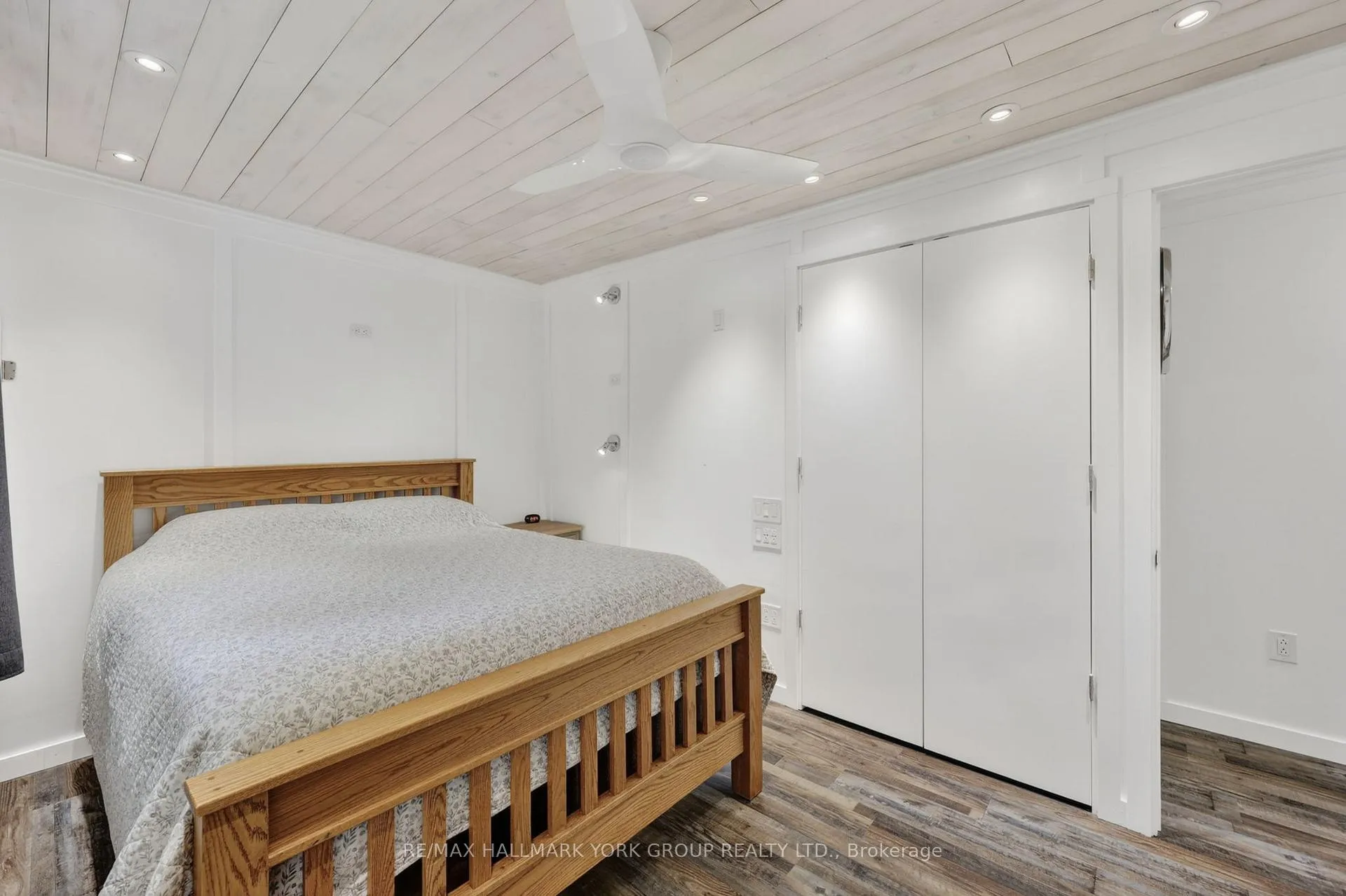 Photo 25 of 45 Island 2ml, Gravenhurst, Wood (Gravenhurst) — HOMEH