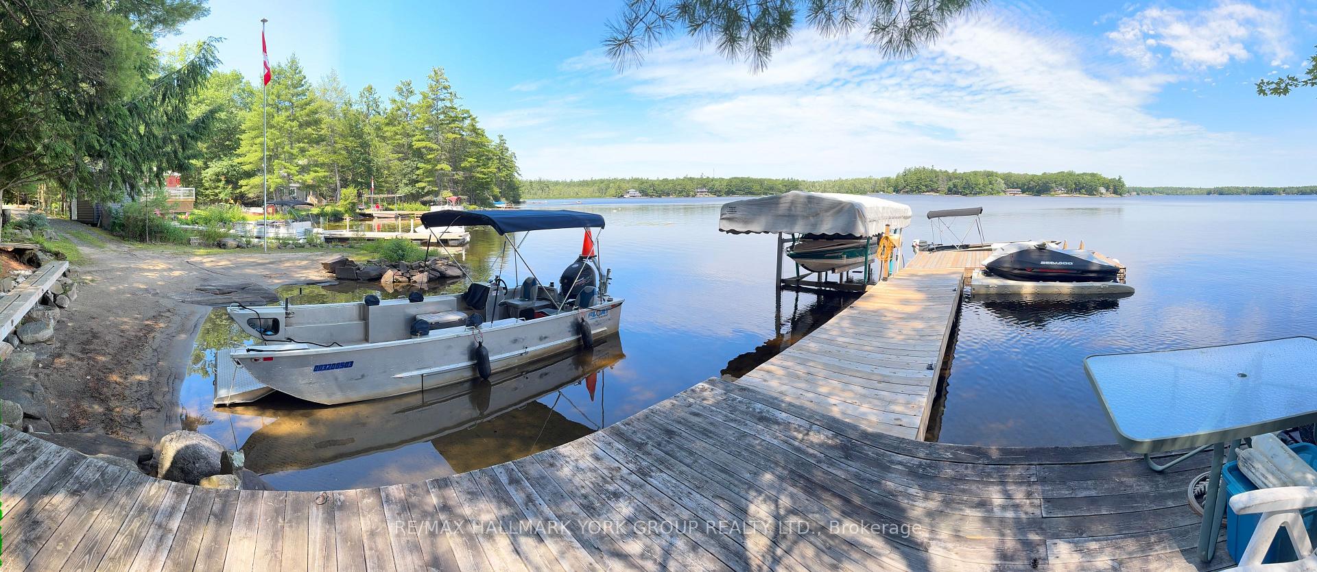 Photo 3 of 45 Island 2ml, Gravenhurst, Wood (Gravenhurst) — HOMEH