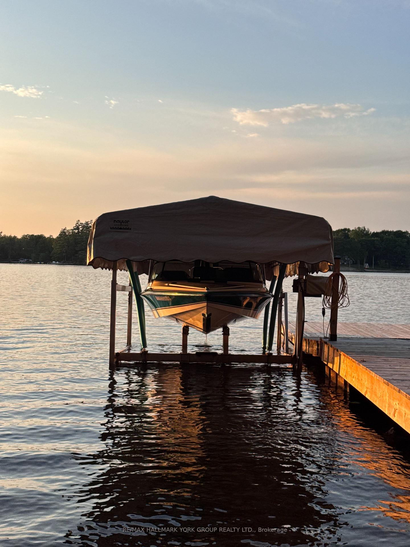 Photo 49 of 45 Island 2ml, Gravenhurst, Wood (Gravenhurst) — HOMEH
