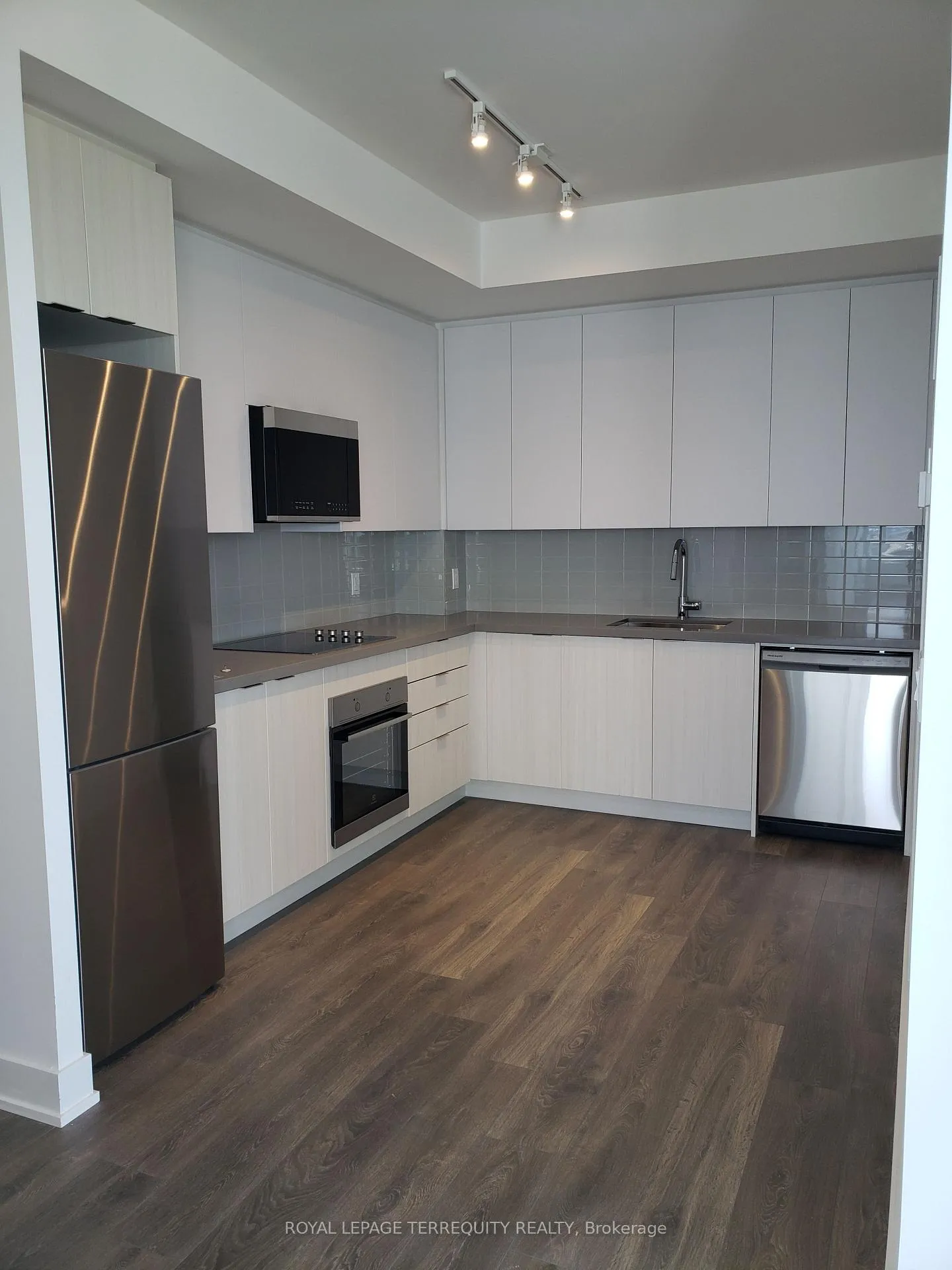 Photo 11 of Unit 1808, 297 Oak Walk Drive, Oakville, River Oaks — HOMEH