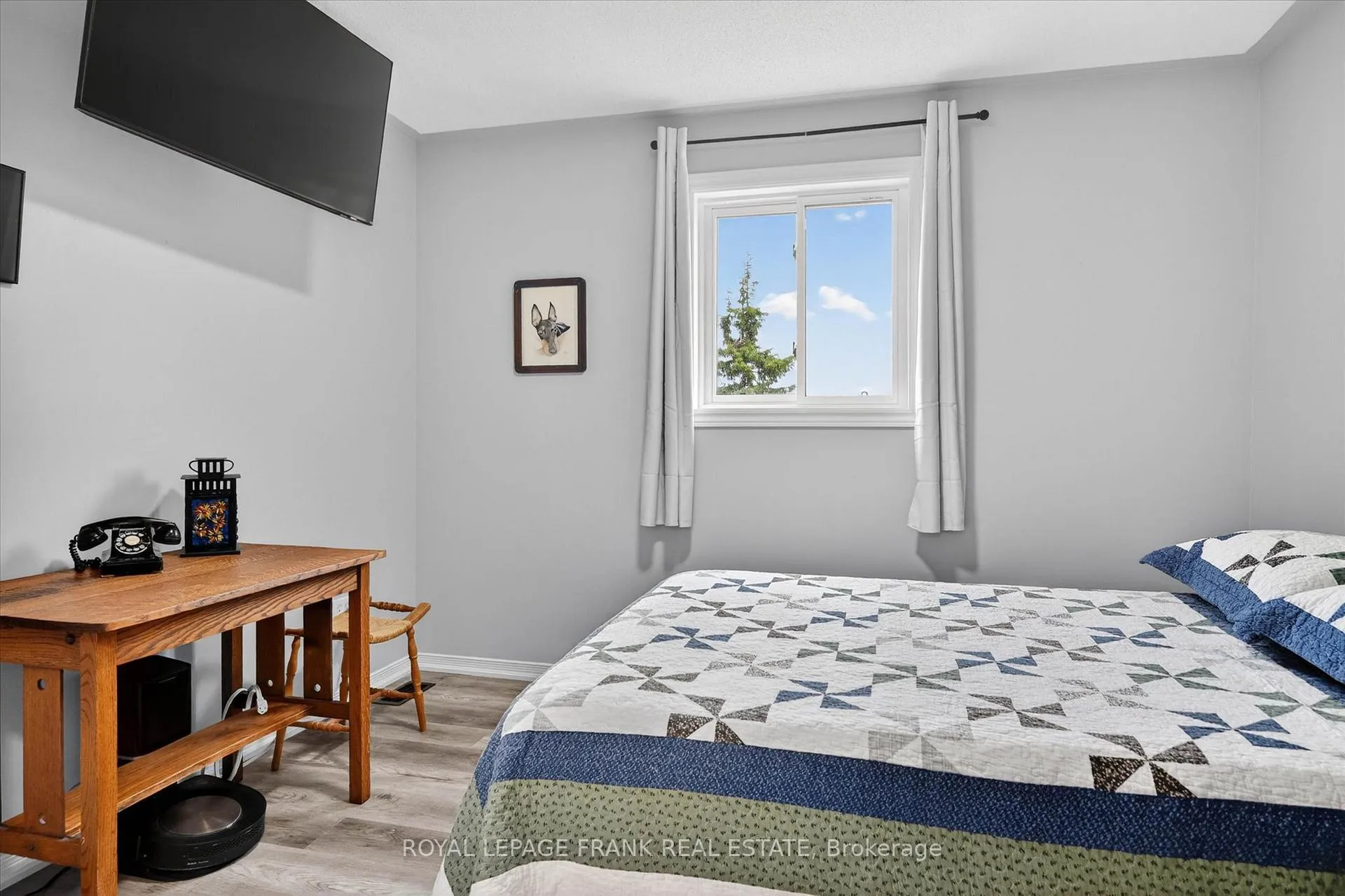 Photo 20 of 1151 Baker Street, Peterborough, Northcrest Ward 5 — HOMEH