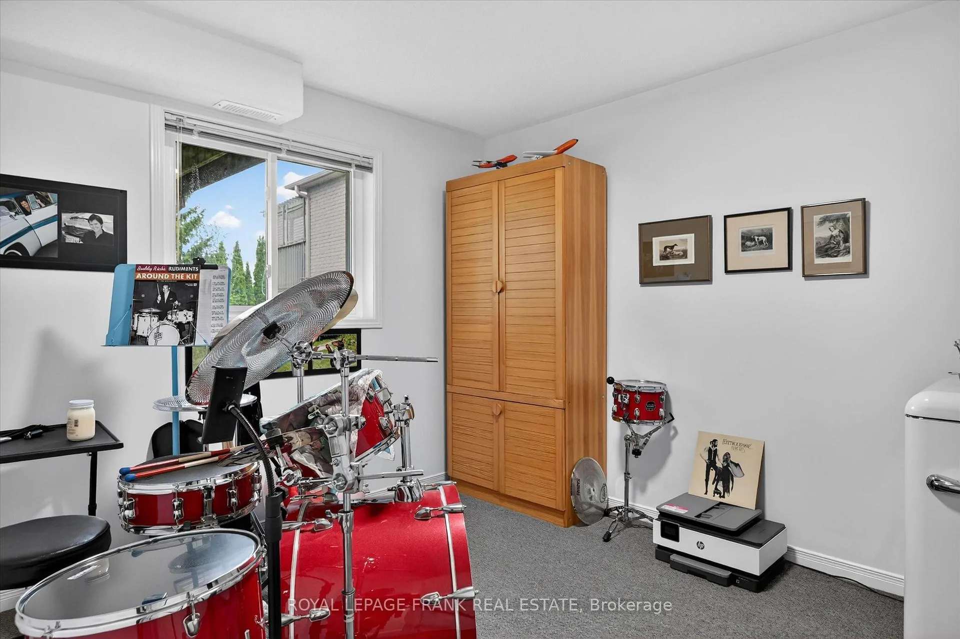 Photo 28 of 1151 Baker Street, Peterborough, Northcrest Ward 5 — HOMEH