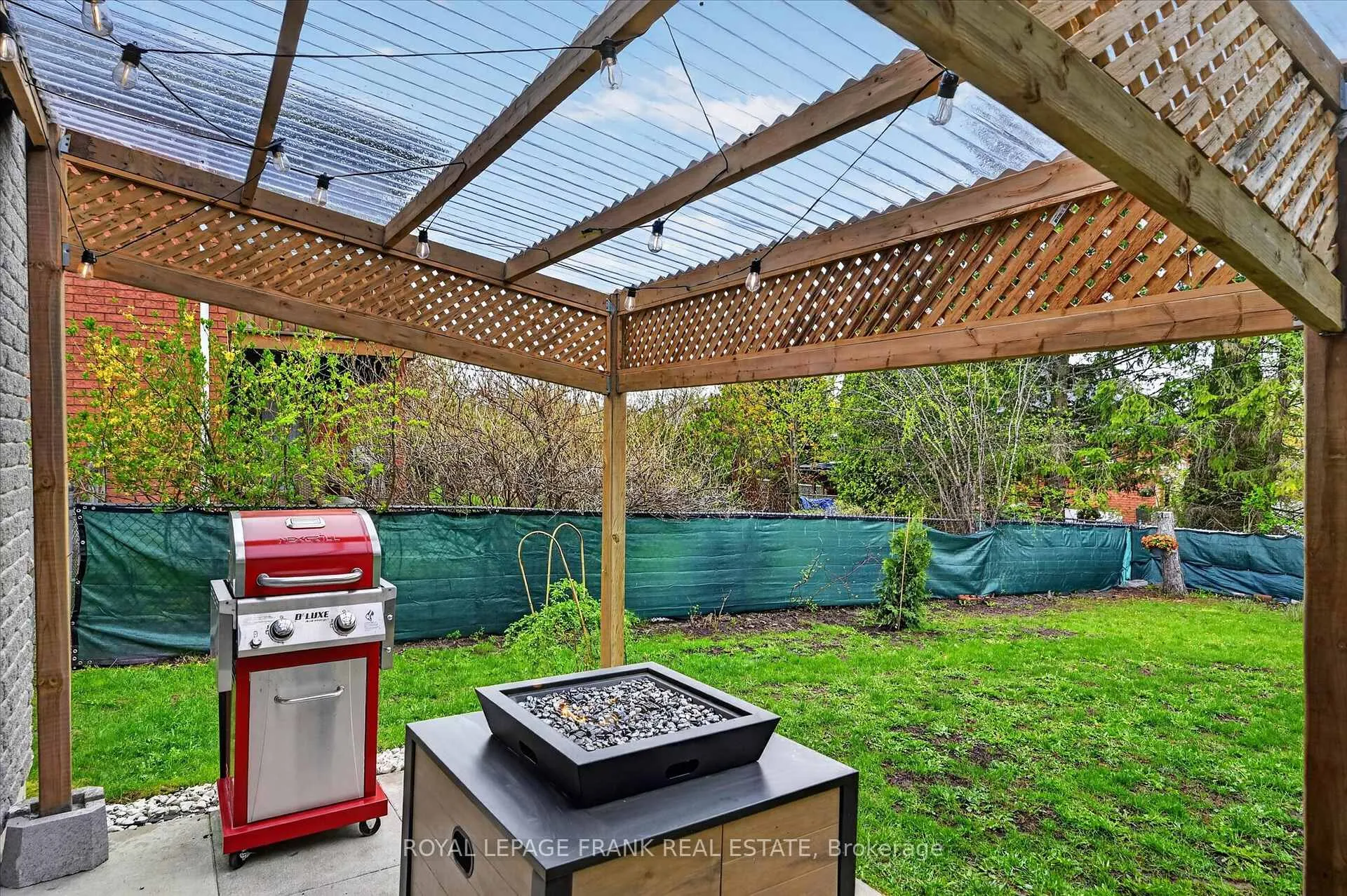 Photo 36 of 1151 Baker Street, Peterborough, Northcrest Ward 5 — HOMEH