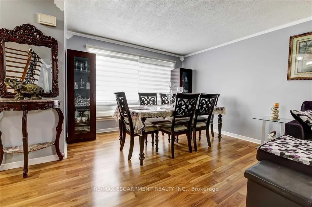 Photo 11 of Unit 7, 110 Ling Road, Scarborough, West Hill — HOMEH